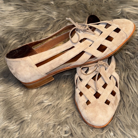 EUC Jeffrey Campbell Anthropologie Canela Woven Oxfords Tie Front Beige Size 9 - Picture 2 of 12